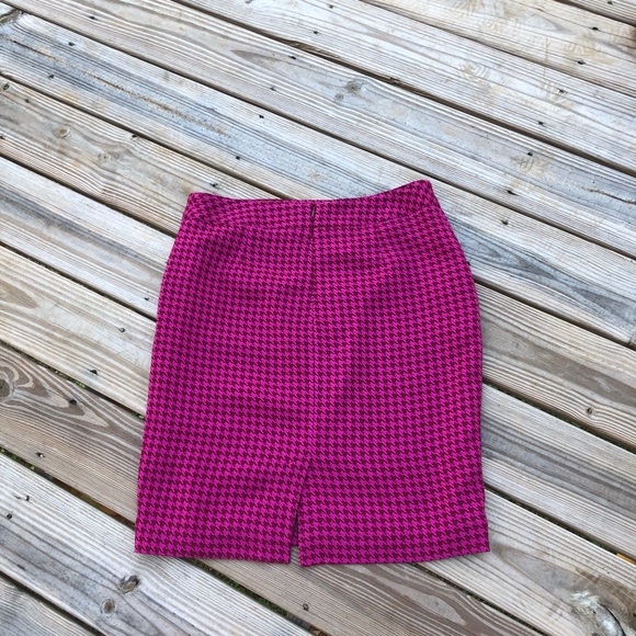 Pink Houndstooth Pencil Skirt - Picture 4 of 5